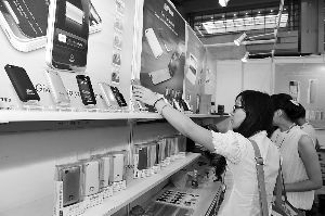 深企電子展 三分之一展商搶灘蘋果生態(tài)鏈，GPS導(dǎo)航應(yīng)用成新熱點